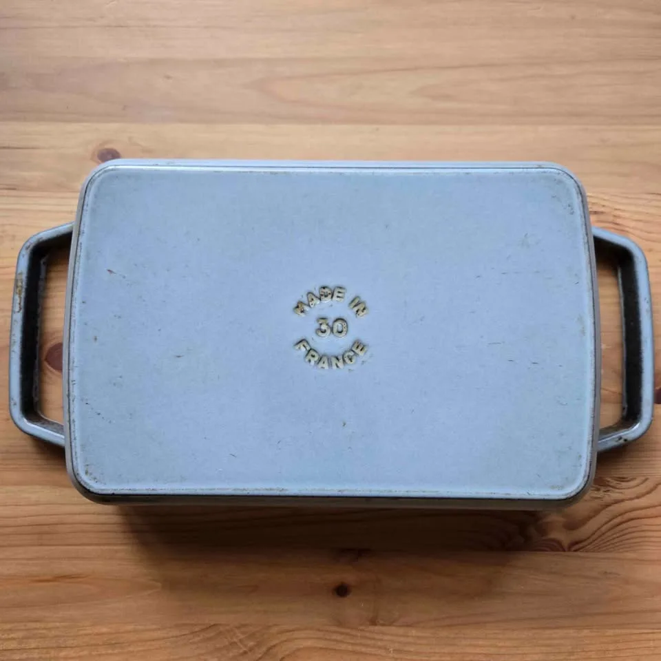 Staub Cast Iron Roasting / Baking Dish – Made in France image indicator(3)