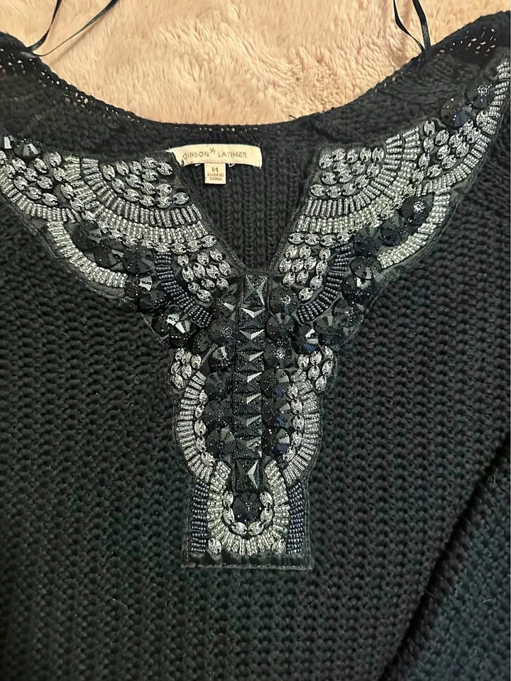 Embroidered Loose Oversize Black Knit Sweater - Medium (Runs Lar