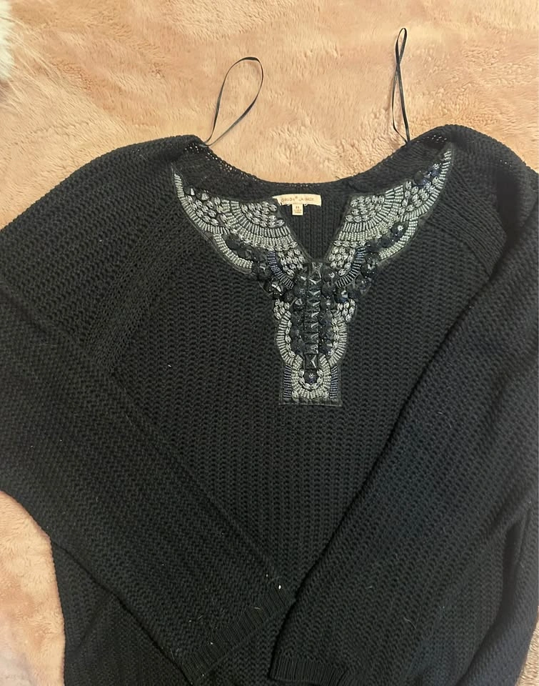 Embroidered Loose Oversize Black Knit Sweater - Medium (Runs Lar - photo 2