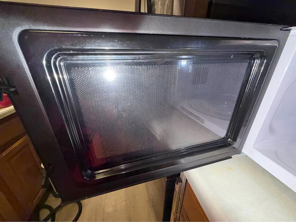 Toshiba Stainless Steel Microwave