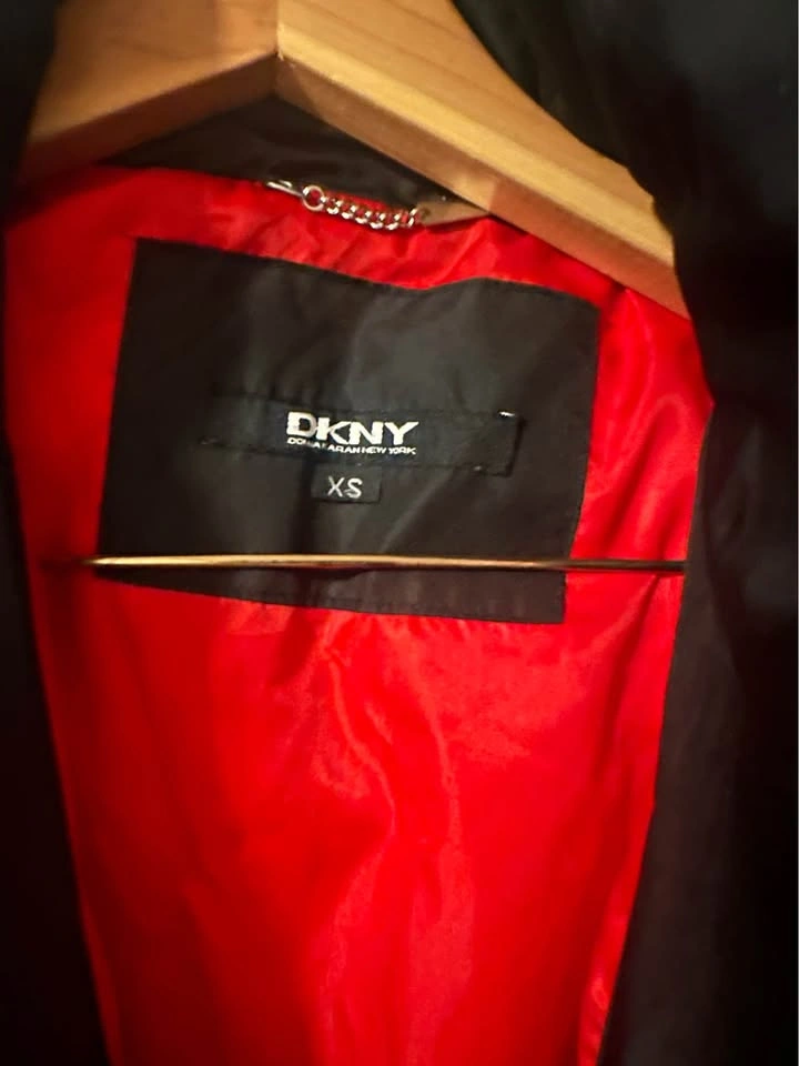 DKNY Coat - XS (fits S/M) with Red Lining - photo 3