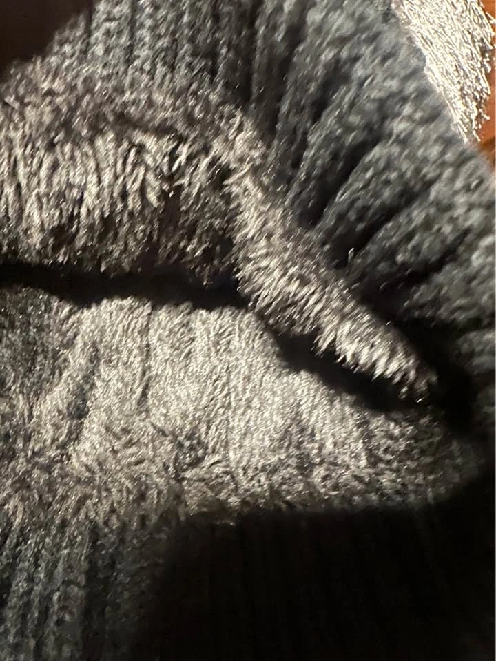 Brand new black knit beanie with warm soft lining hat - photo 2