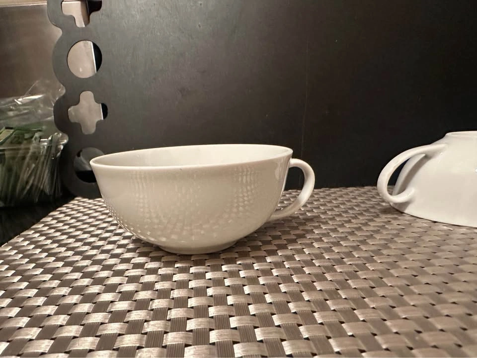 Vintage Holiday Made in Germany Fine China Tea Cups - photo 4