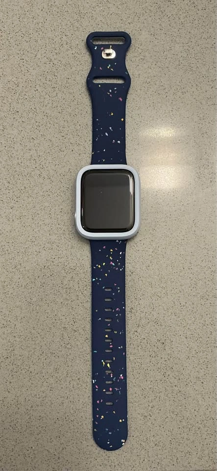Apple Watch SE 44mm GPS - photo 2