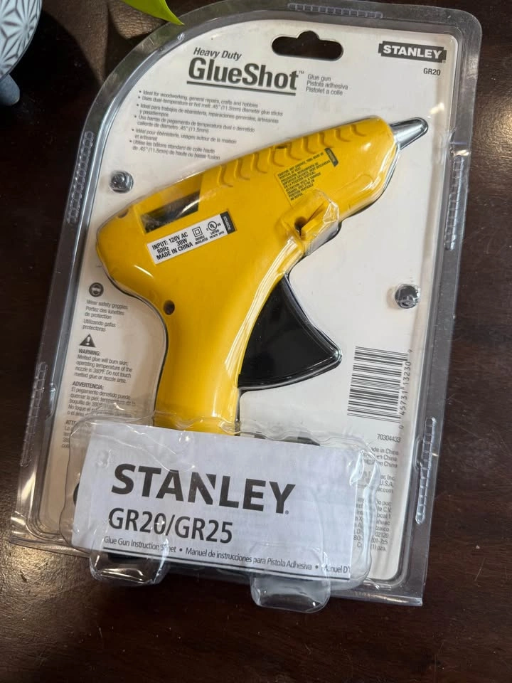 Stanley Heavy Duty GlueShot Glue Gun - photo 2