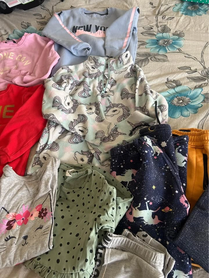 Girls huge spring lot size 6-8 years - photo 4