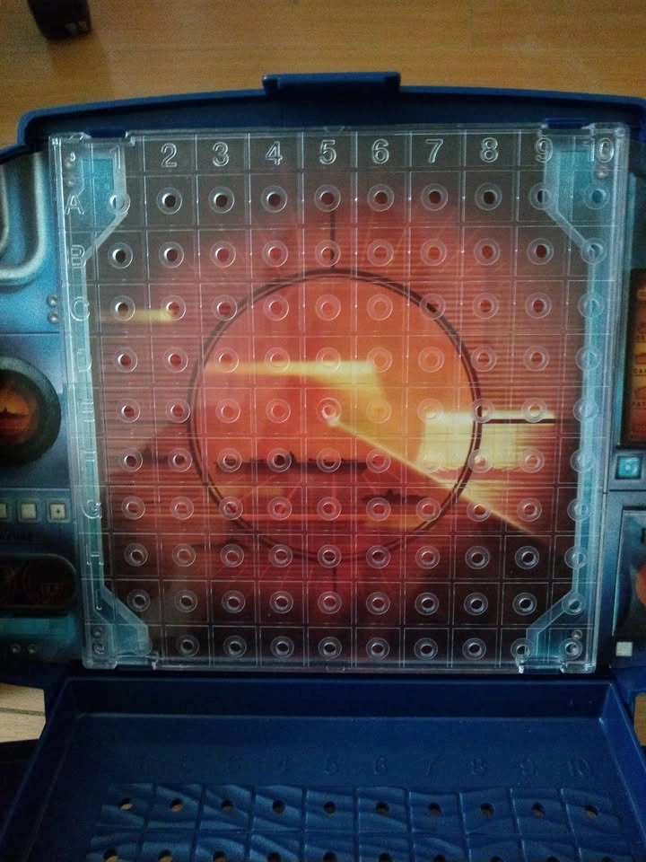 Battleship game (used but ok) - photo 5