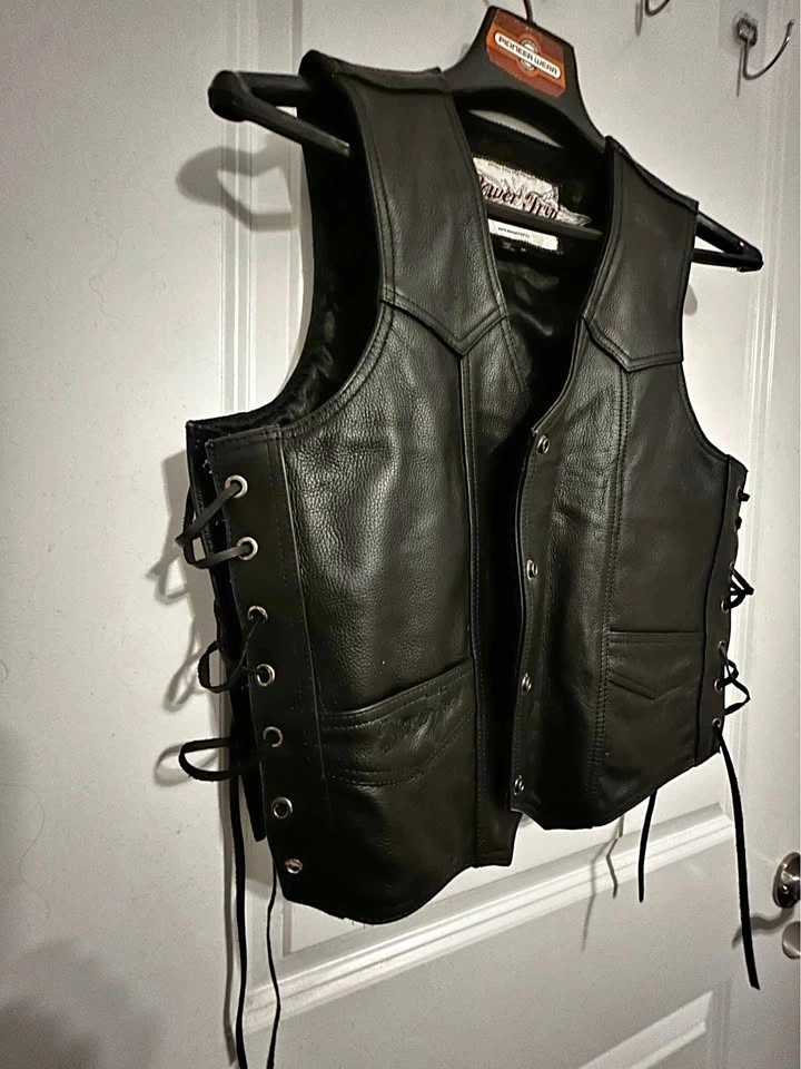 Genuine Leather Ladies Riding Vest