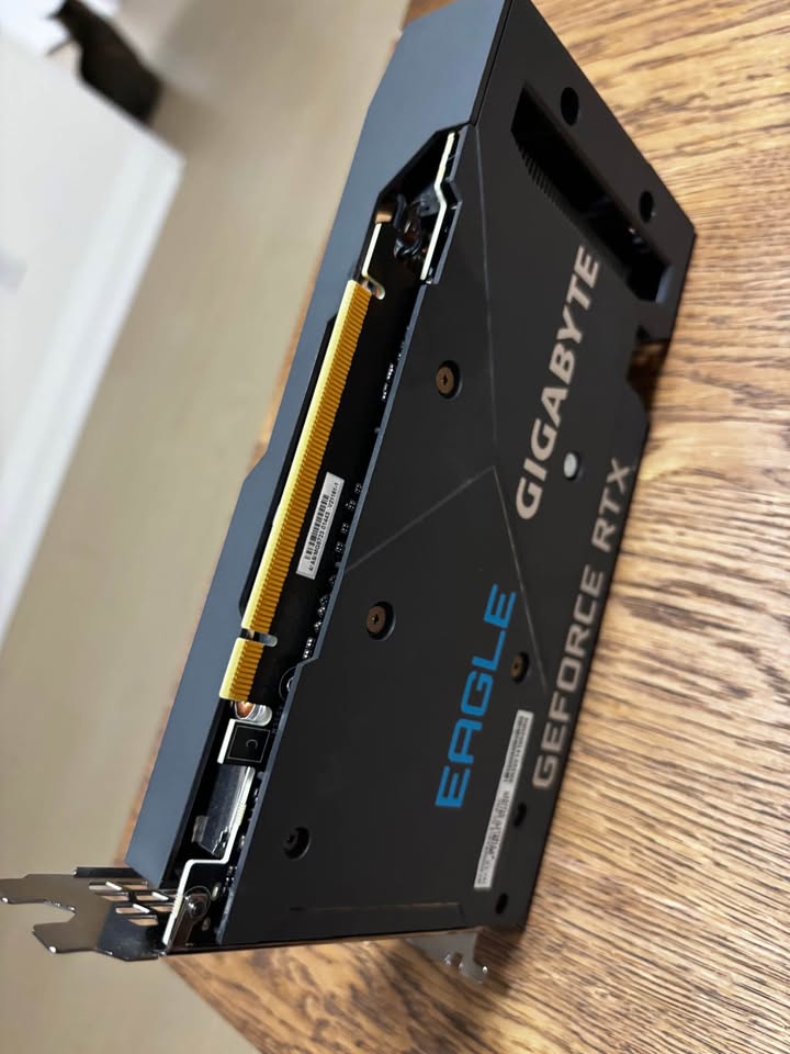RTX 3050 Eagle 8G - photo 2