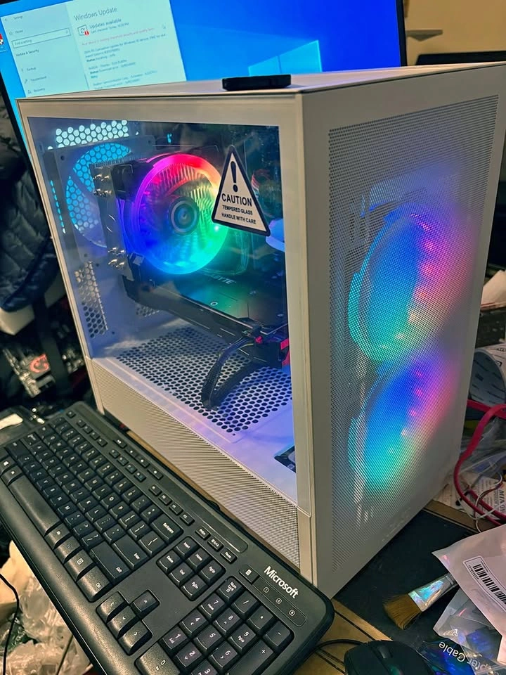 Gaming PC i7-8700, 20GB RAM, GTX 1080 8GB