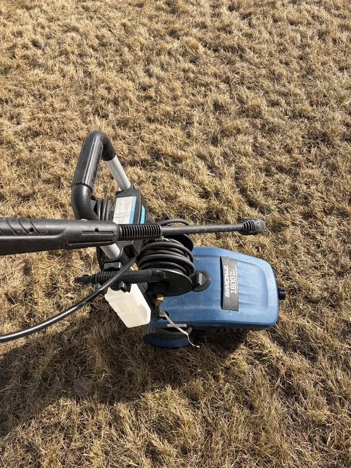 Pressure washer 1800 psi - photo 2