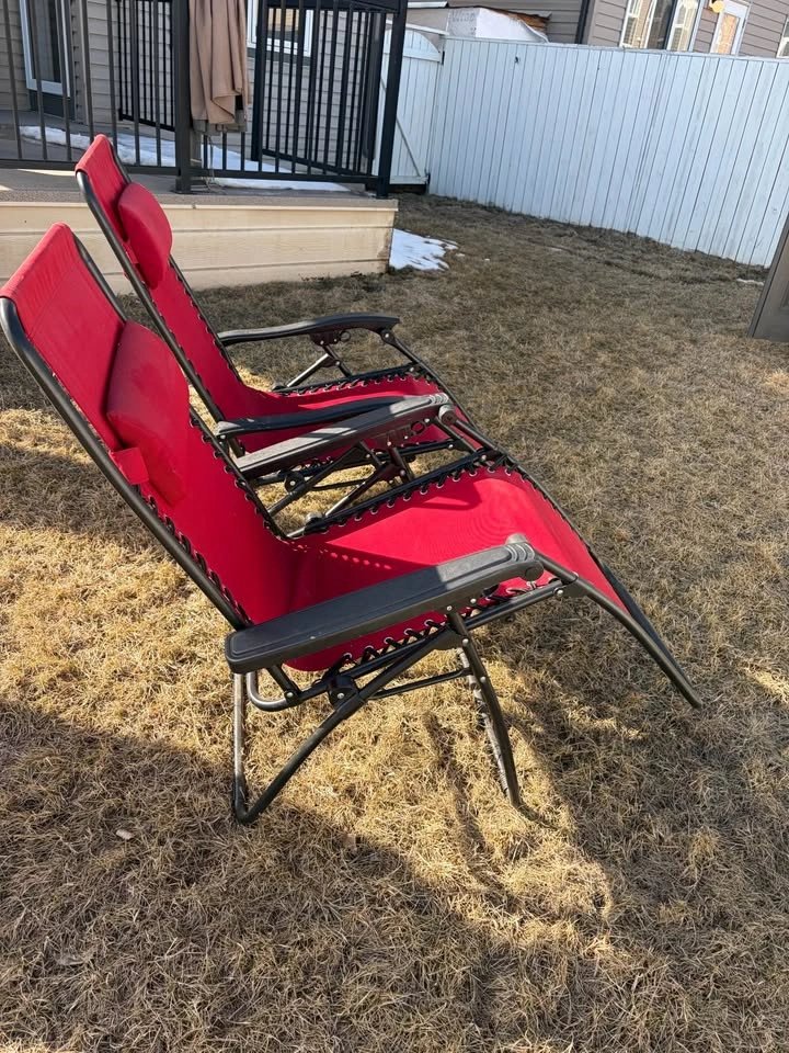 Zero Gravity Chairs (3 Chairs) - photo 3