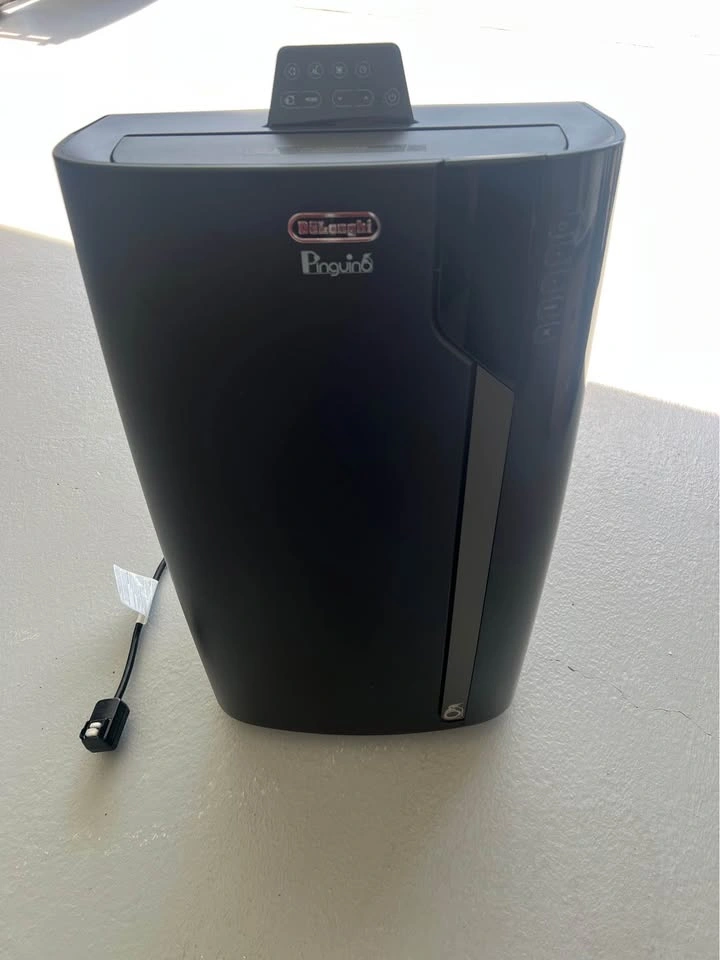 Pinguino DeLonghi Portable Air Conditioner - photo 2