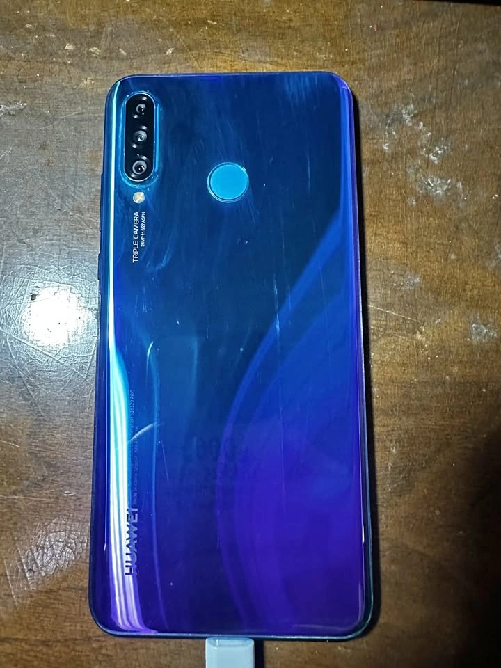 Huawei P30 Lite – 128GB / 4GB RAM – Gently Used
