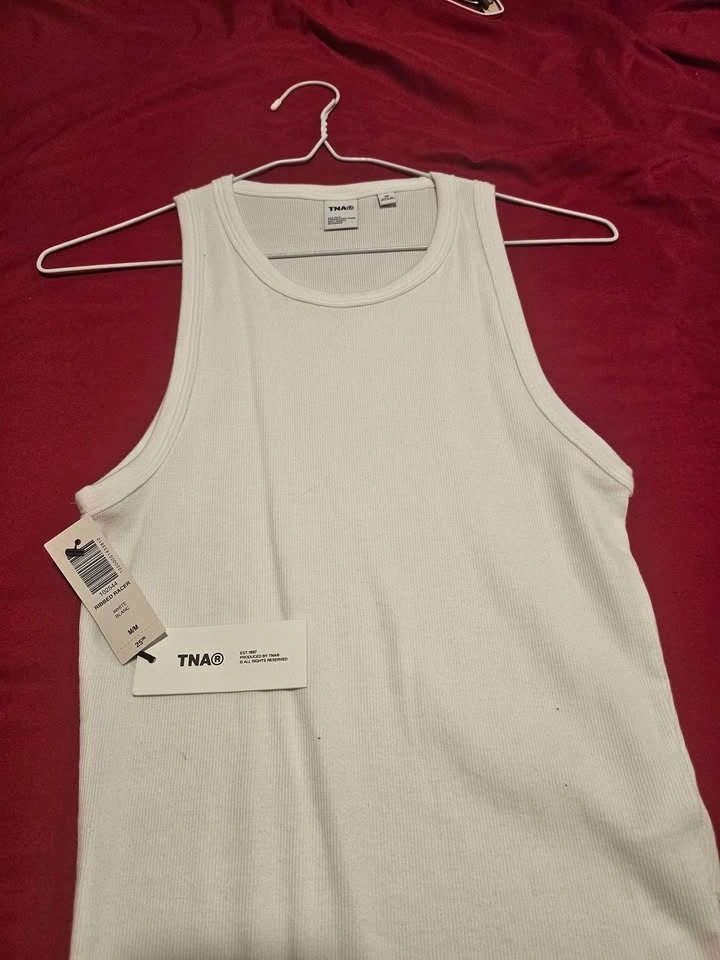 3 Tank Tops - Garage & TNA - photo 3