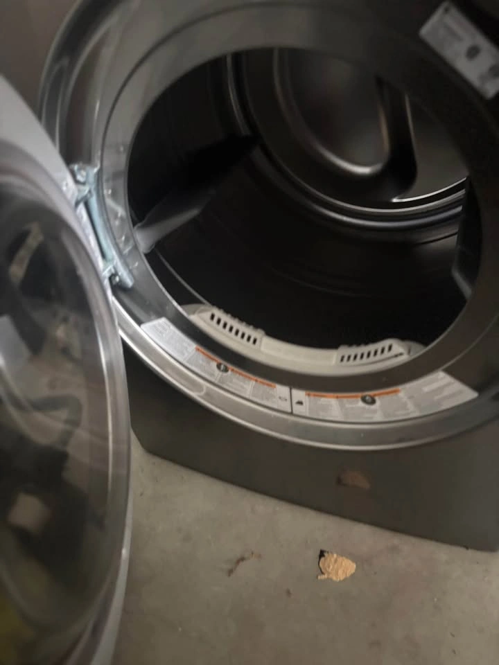 Like New LG Dryer (Front Load) - photo 4