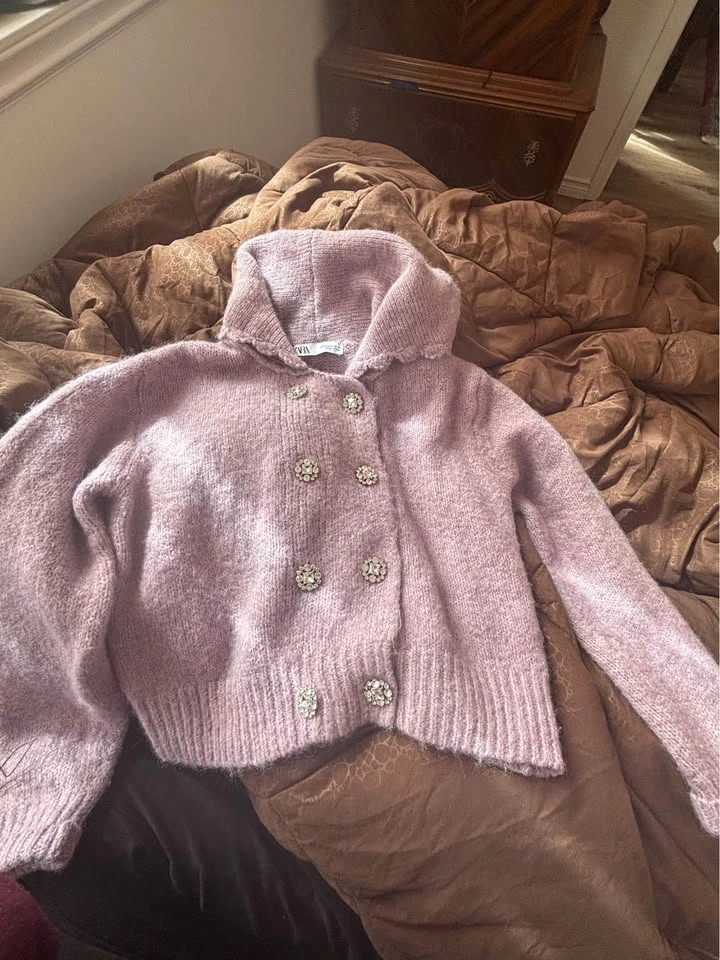 Like New Gorgeous Lilac Zara Sweater Size Small - photo 2
