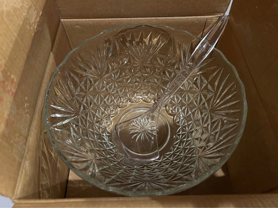 Vintage Punch Bowl & Cups Set - photo 2