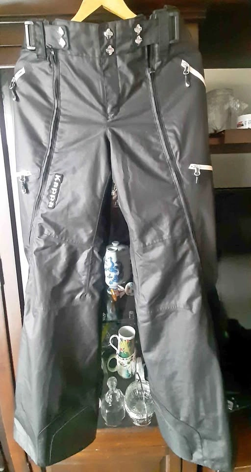 Black Kappa Ski Pants for Winter Sports