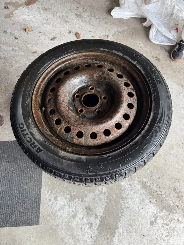 205/55R16 Winter Tires with Rims - photo 4