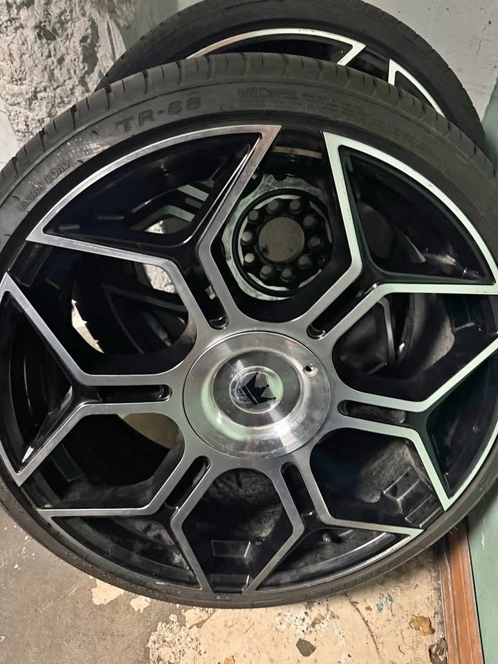 Mazzi Libra Rims 235/35ZR20