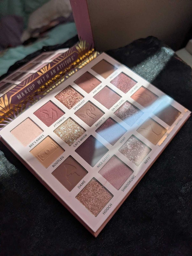 NEW Eyeshadow Palettes - $20 Each - photo 2