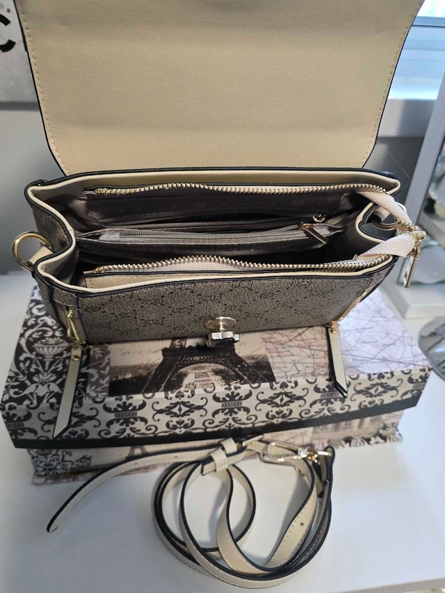 NEW Fox Lover Brand Small Crossbody Handbag - photo 3