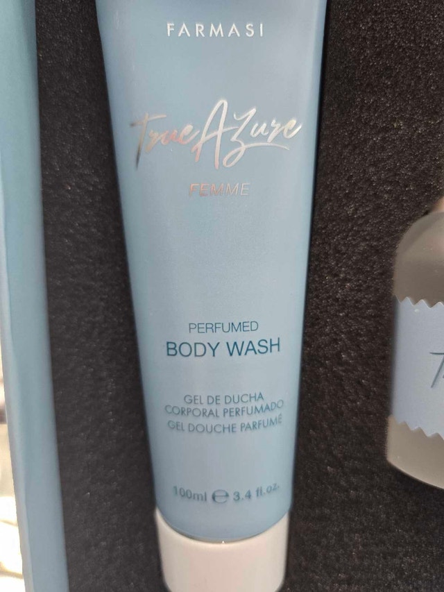 NIP True Azure Eau de Parfum Box Set - photo 2