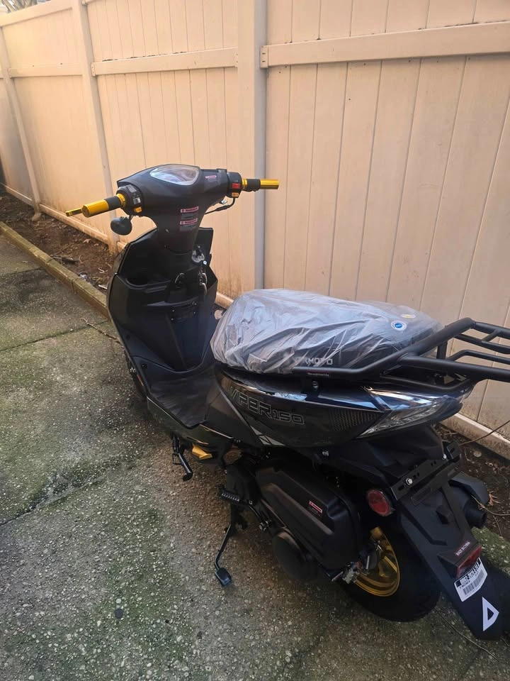 Brand New Viper 150cc Scooter! Financing Available - photo 3