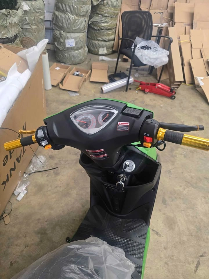 Viper 150cc Scooter - photo 4