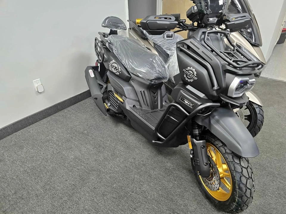 Brand New TANK 200 Scooter