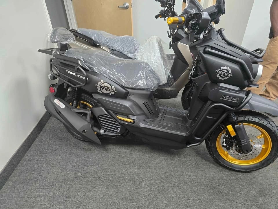 Brand New TANK 200 Scooter - photo 2