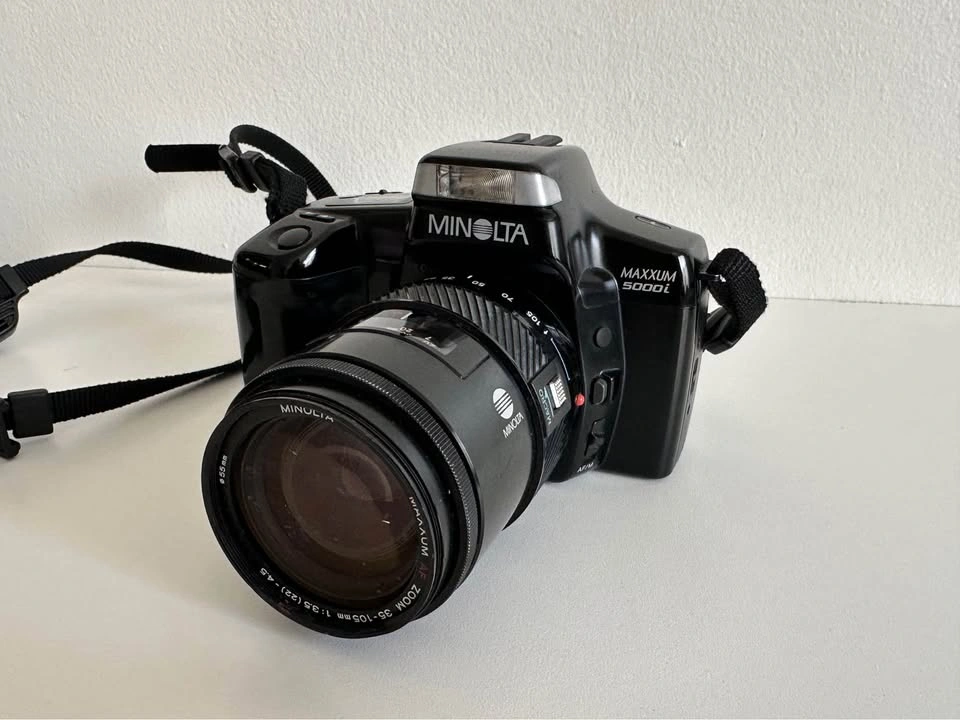 Minolta Maxxum 5000i Film Camera w/ 35-80mm Lens + Film - photo 2