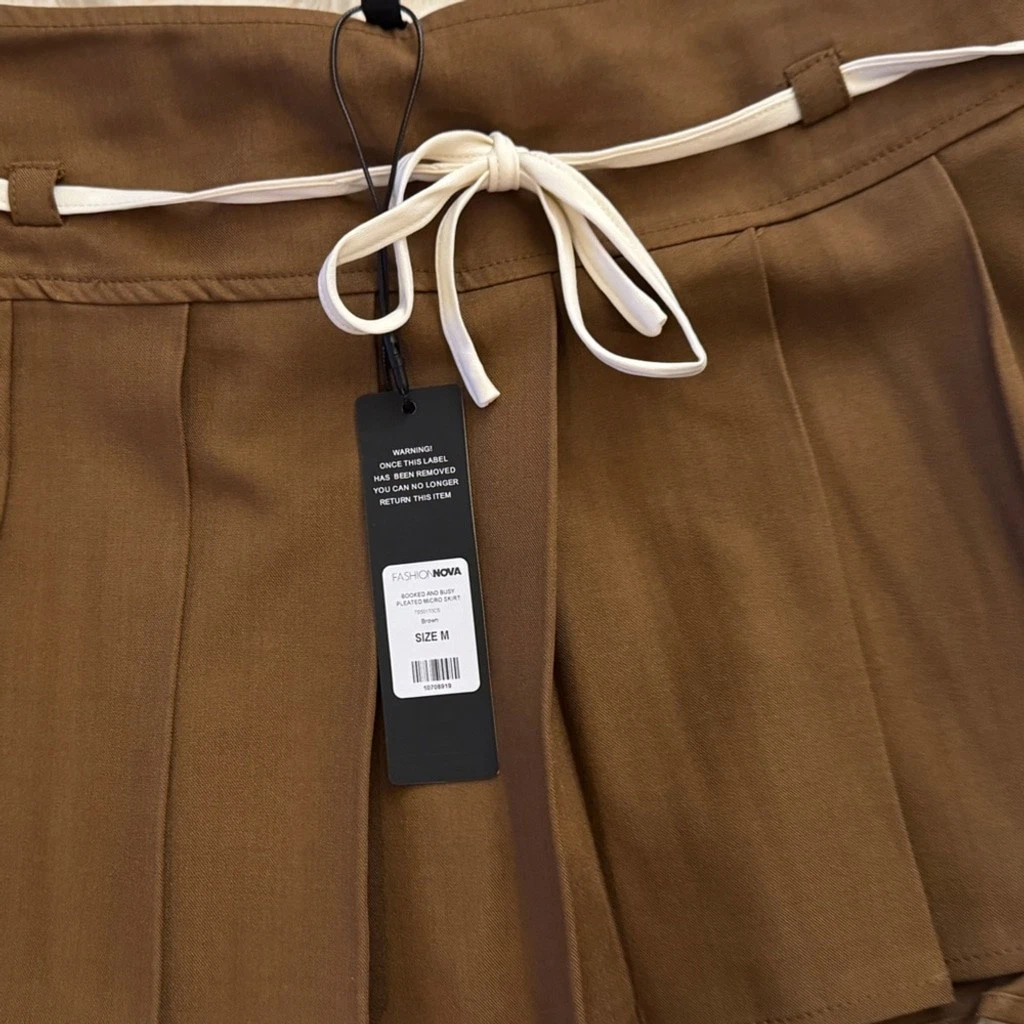 Booked and Busy Pleated Micro Skirt - Brown M NWT - photo 4