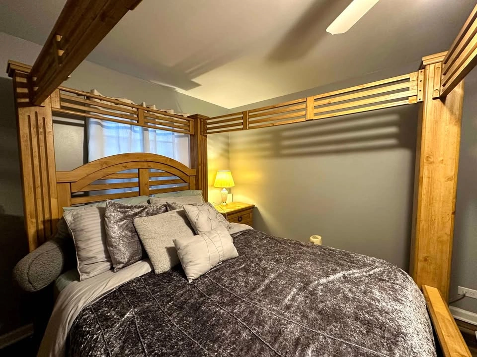 Queen Canopy Bed with Frame and box spring, great for guest bedr - photo 2