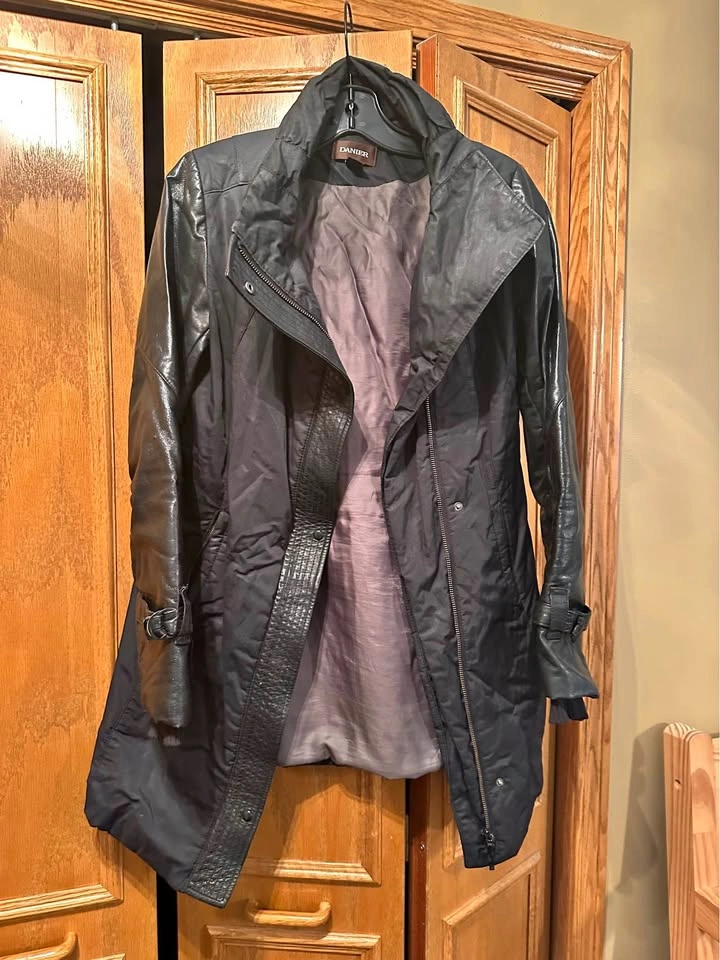 Women's Danier Leather/Material Zippered Jacket XS