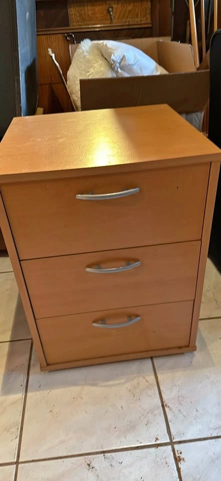 Small chest of drawers