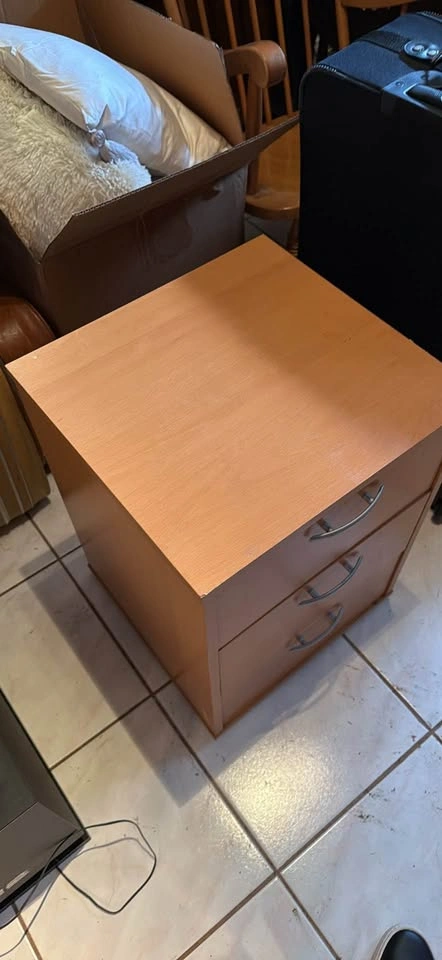Small chest of drawers - photo 2