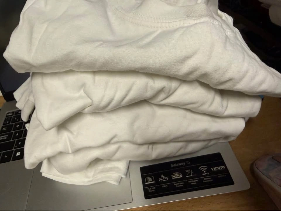 Inventory clearout -long sleeve youth large - gildan - 3 total l - photo 2