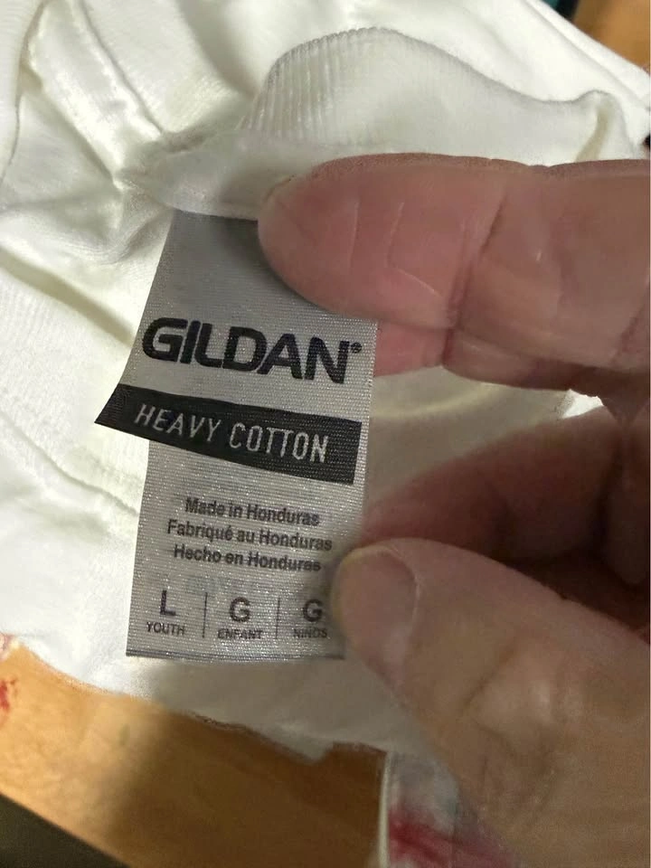 Inventory clearout -long sleeve youth large - gildan - 3 total l - photo 3