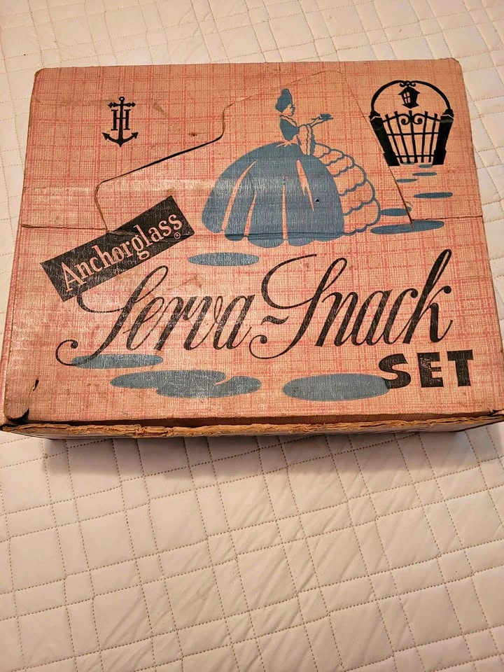 Vintage Hocking Anchorglass Serva Snack Set