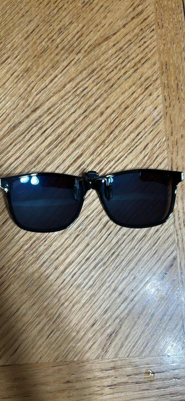 Mew clip on sunglasses - photo 2