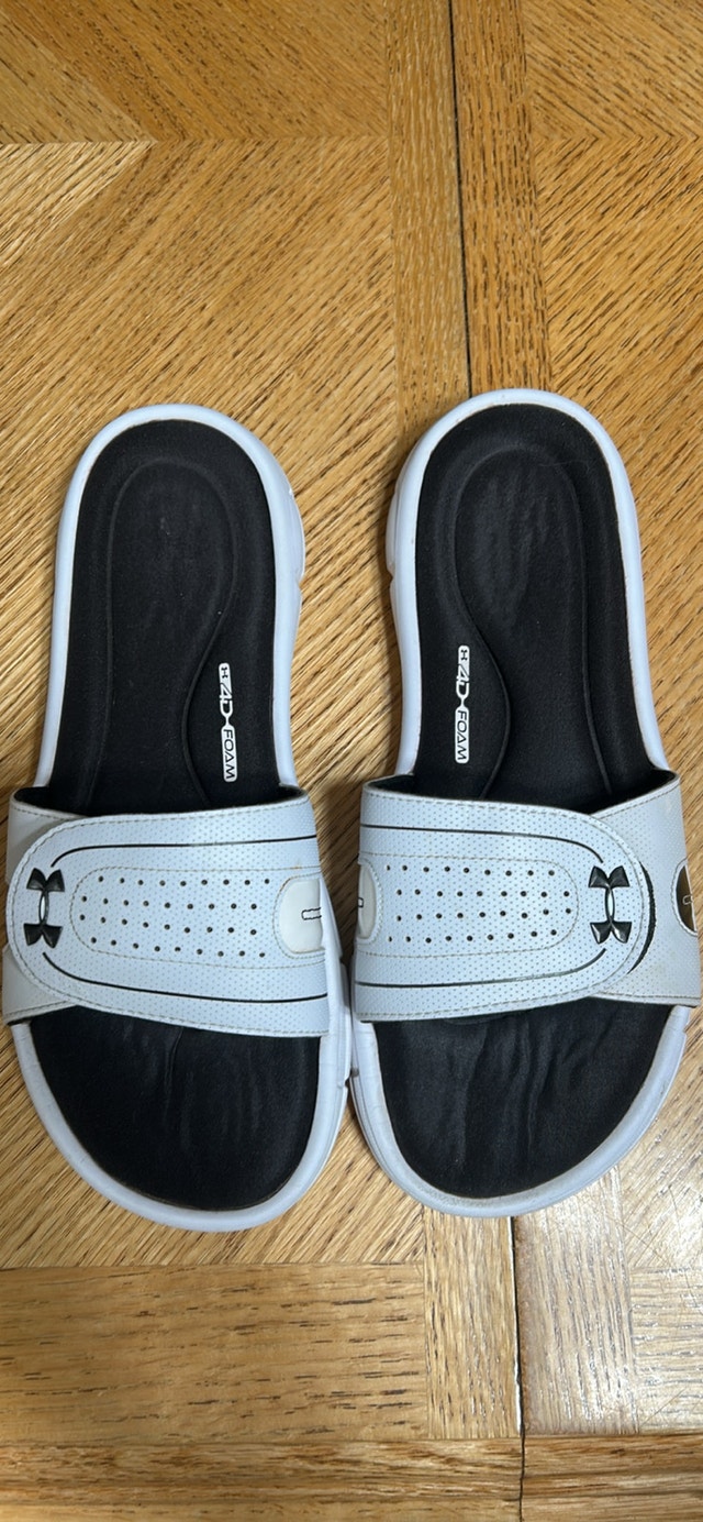 Uber Armour Slides sz 10