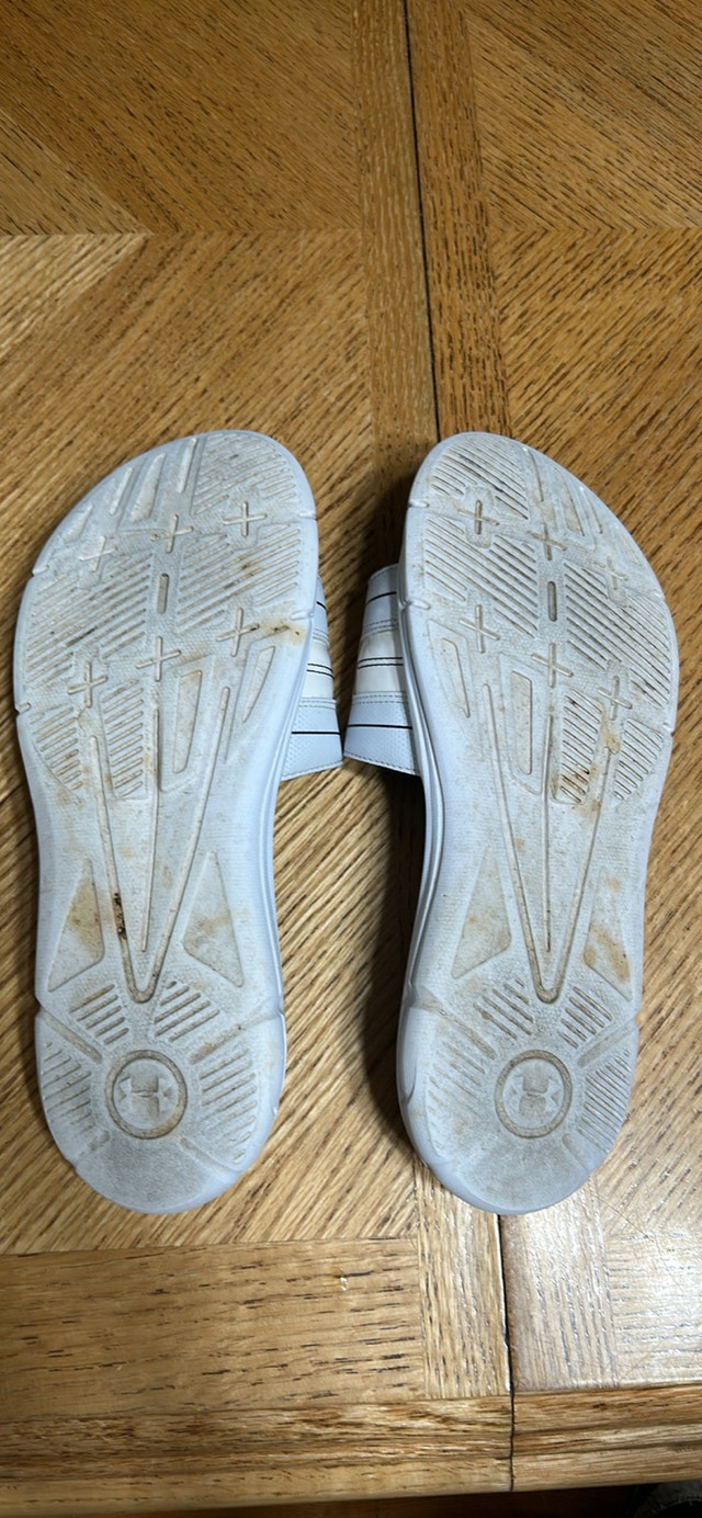 Uber Armour Slides sz 10 - photo 2