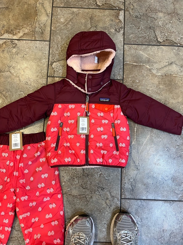 New Patagonia Baby Tribbles Reversible Jacket and Pants - photo 2