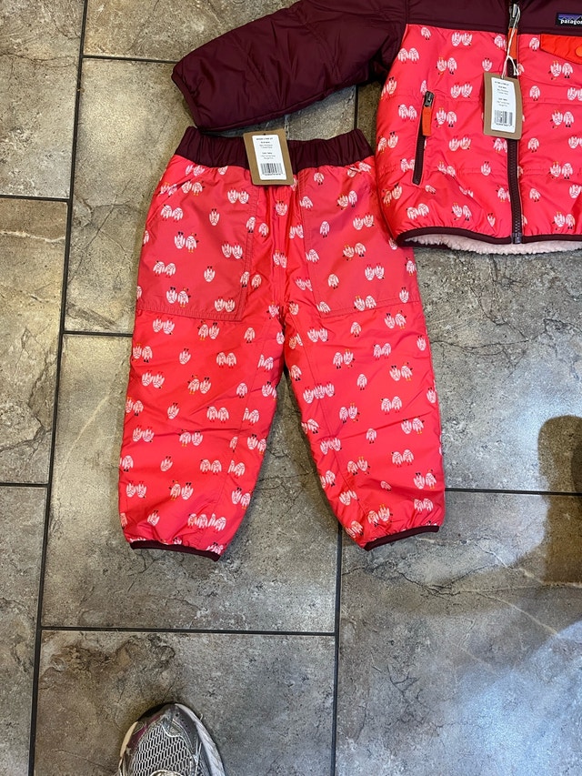 New Patagonia Baby Tribbles Reversible Jacket and Pants - photo 3