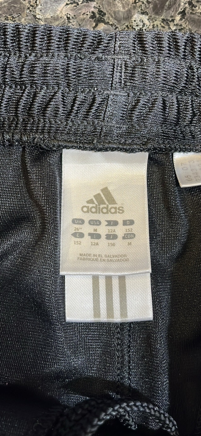 Adidas Three Stripe Shorts Sz YM - photo 2