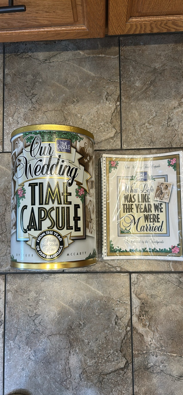 Wedding time capsule