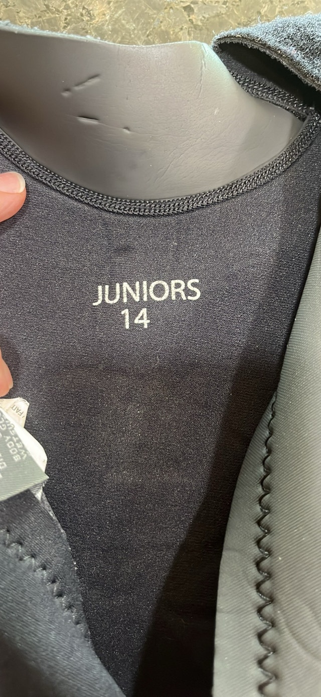 Body Glove Wetsuit Youth Size 14 - photo 3