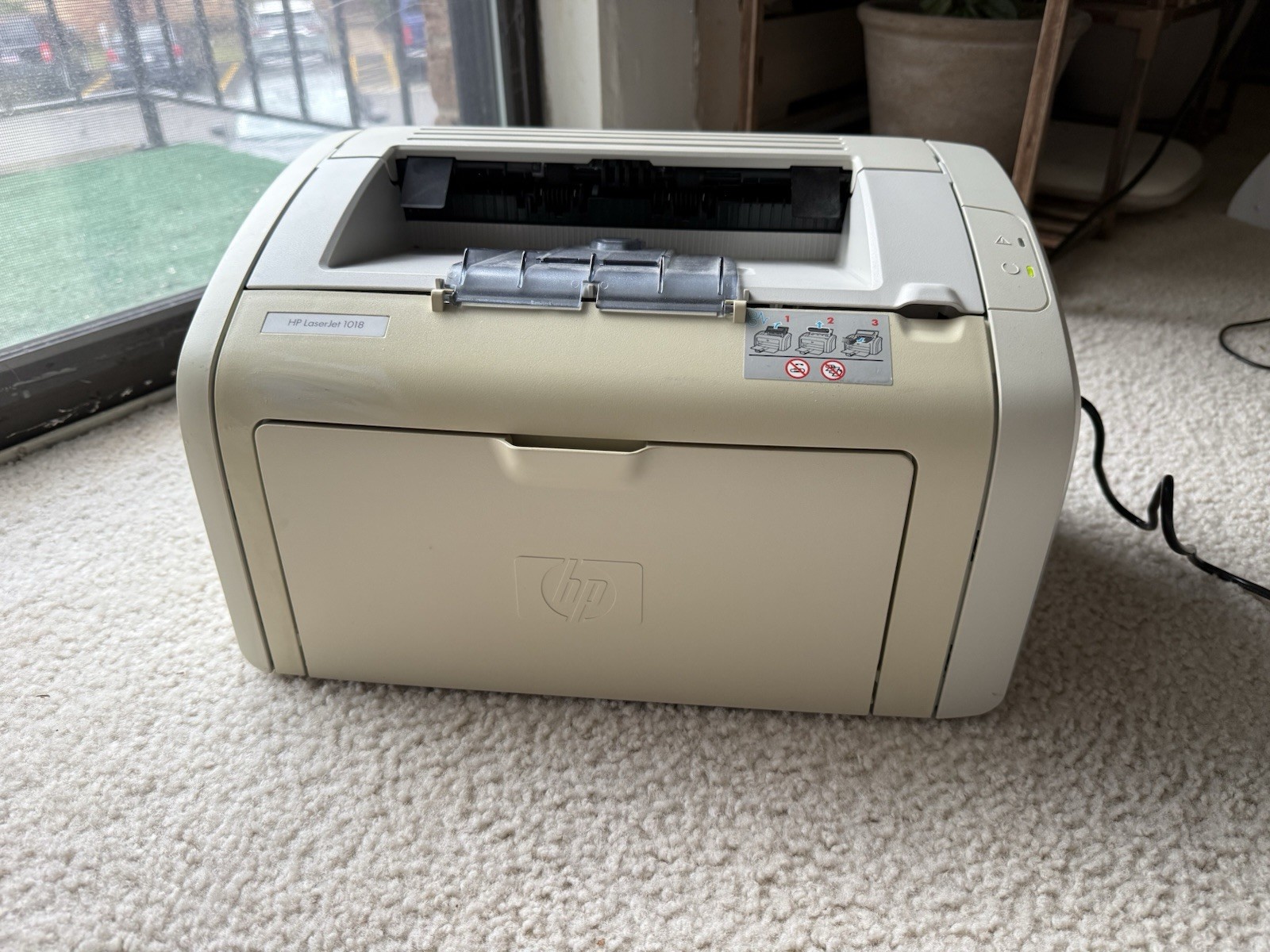 HP LaserJet 1018 Monochrome Laser Printer (CB419A) - Tested, Wor - photo 2